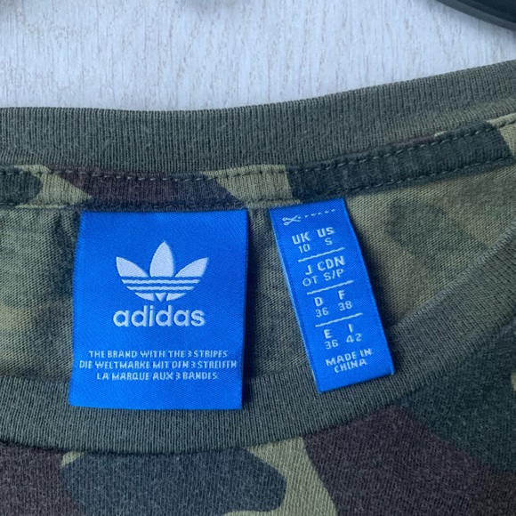 Adidas top - Picture 2 of 4